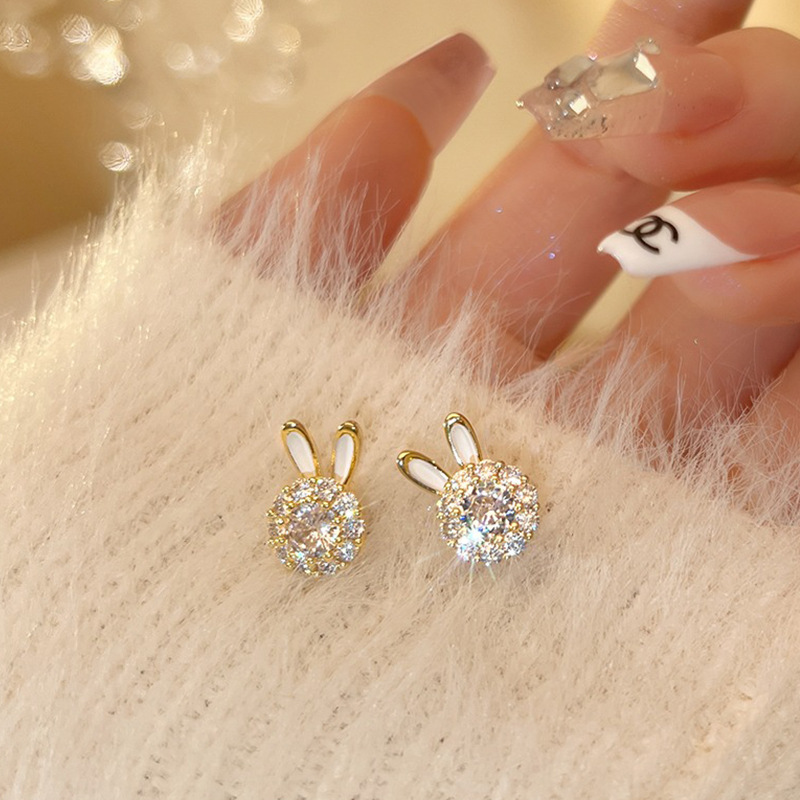 🎉New Year Hot Sale✨Rabbit Shape Rotating Zircon Earrings