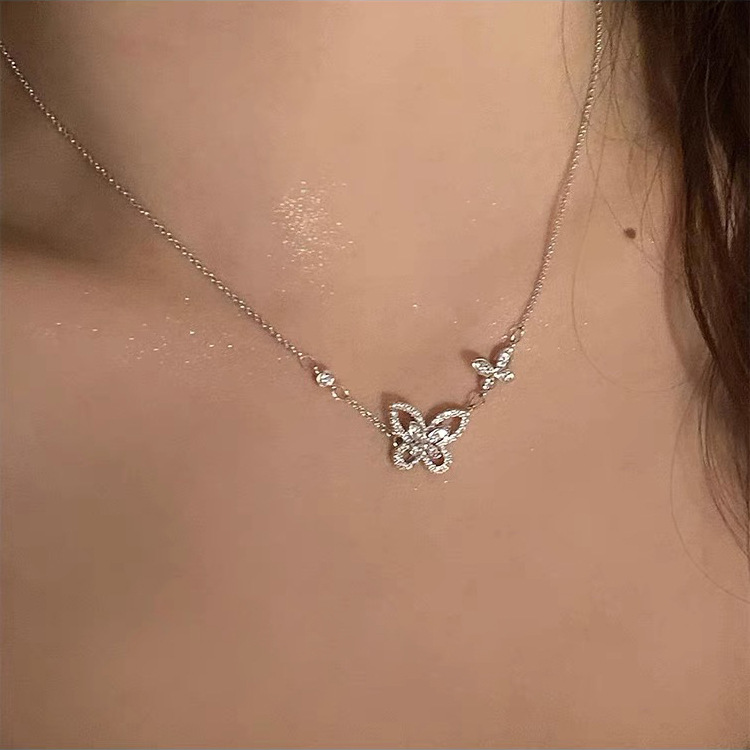 🎄CHRISTMAS HOT SALE✨Sparkling Fantasy Butterfly Necklace
