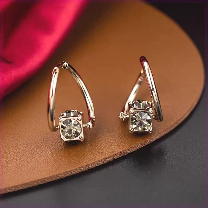 🎉New Year Hot Sale✨Minimalist Rotatable Zircon Earrings