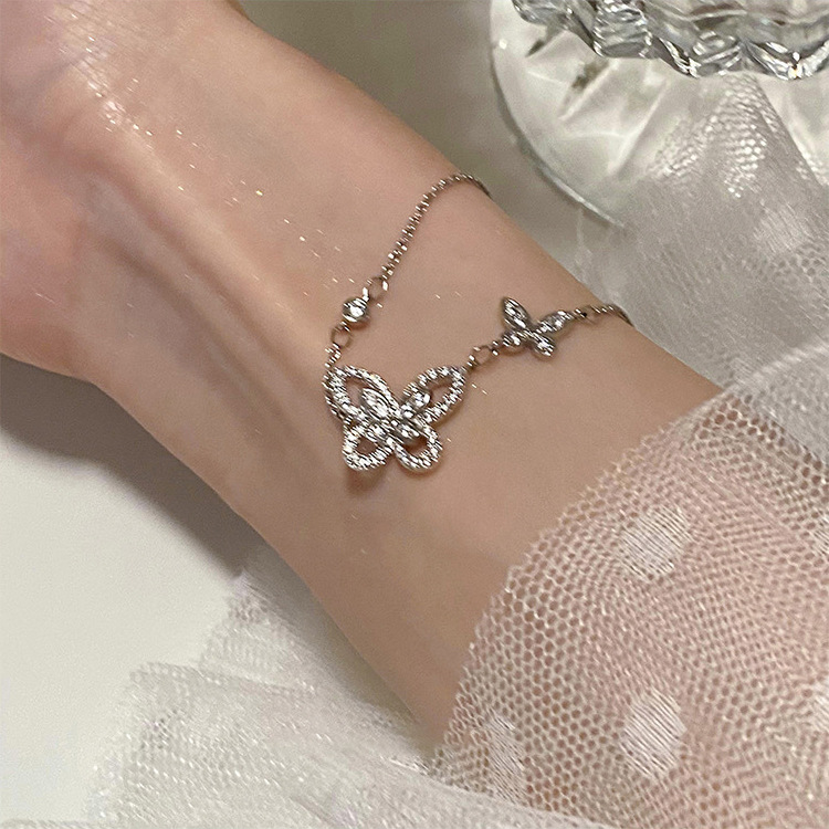 🎄CHRISTMAS HOT SALE✨Sparkling Fantasy Butterfly Necklace