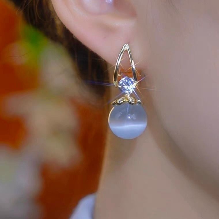 💐Mother's Day Pre-sale💝14K Gold-Plated French Diamond Cat's Eye Stone Earrings