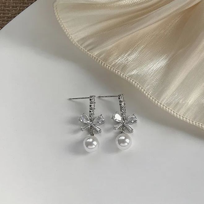 🎄Christmas Hot Sale✨Shiny Bow Pearl Earrings