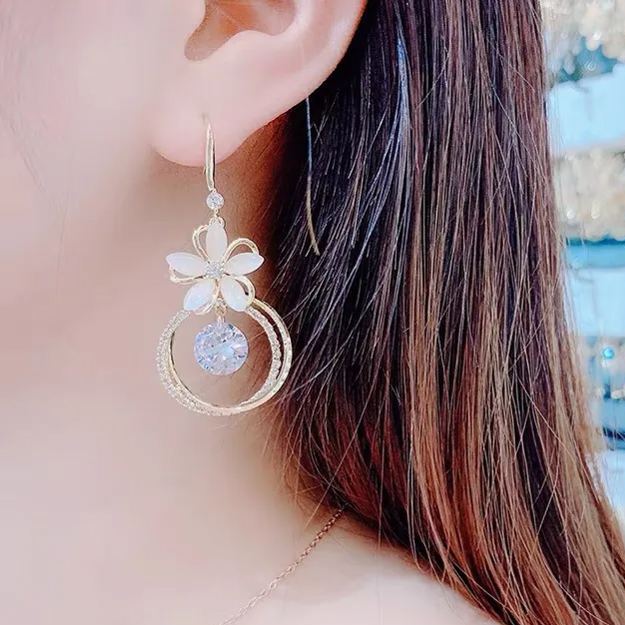🎄Christmas Hot Sale✨Crystal Zircon Flower Pendant Earrings