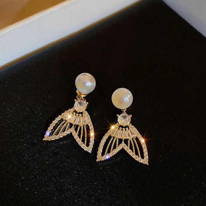 🎄Christmas Hot Sale✨Sparkling Mermaid Pearl Fishtail Earrings