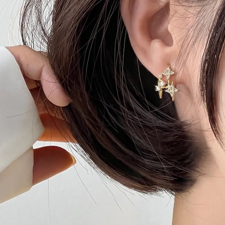 🎄Christmas Hot Sale✨Sparkling Star Silver Needle Stud Earrings