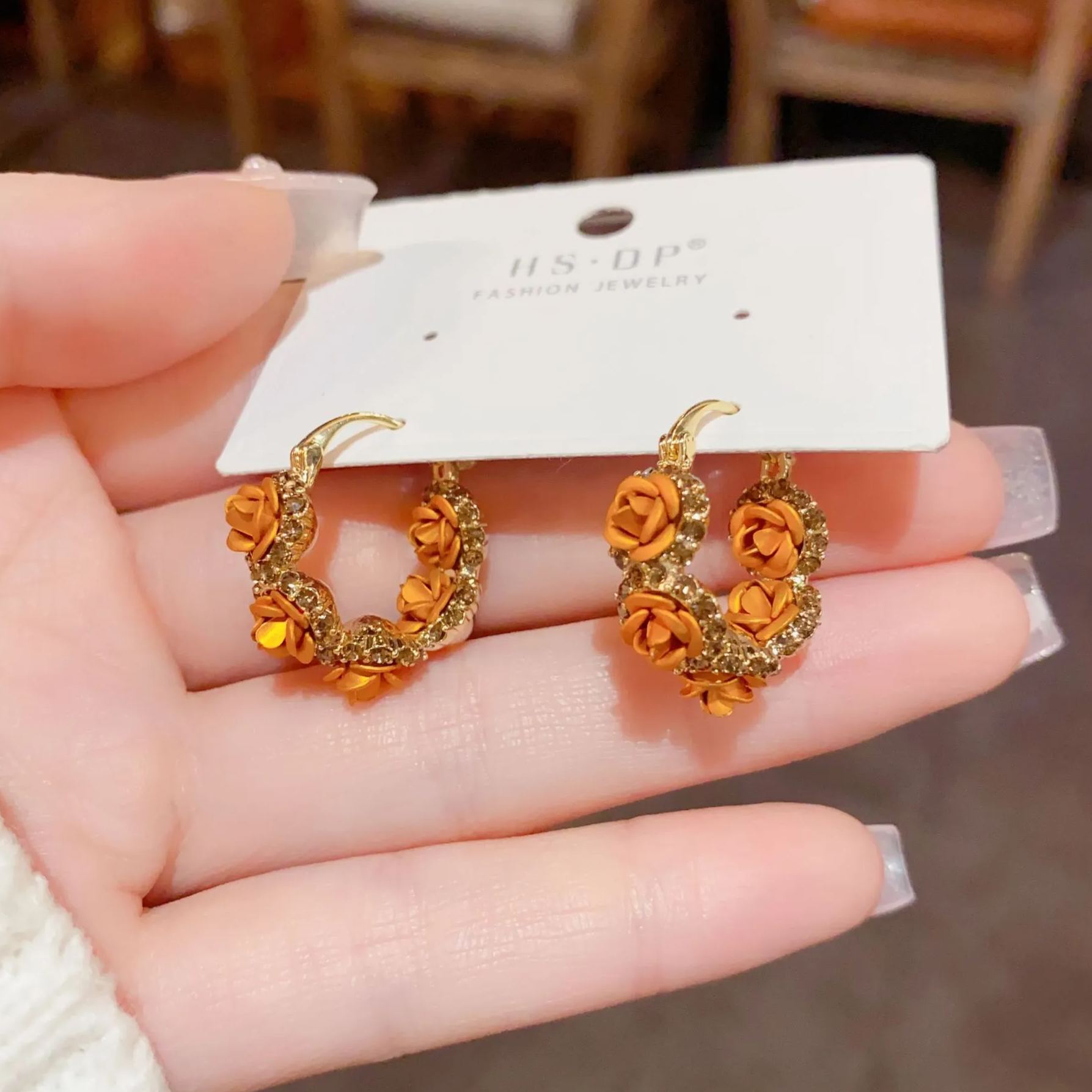 🎉New Year Hot Sale✨French Style Retro Champagne Rose Earrings