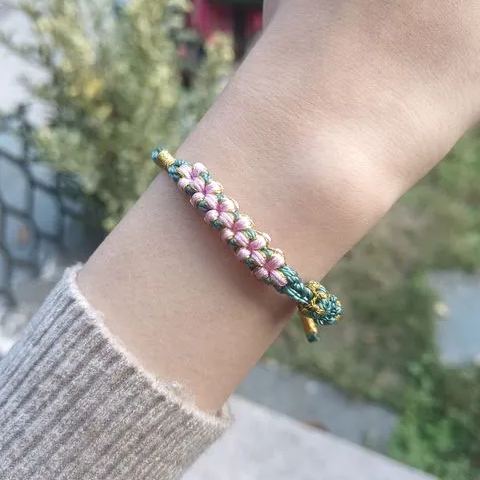 Grandmother & Granddaughter ‘Be Brave and Be Strong’ Blossom Knot Bracelet