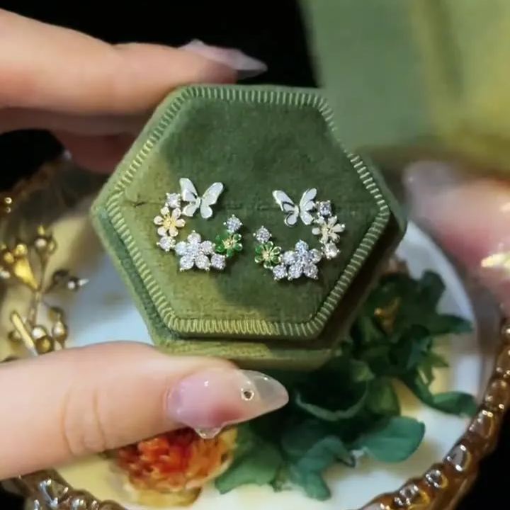 🎄Christmas Hot Sale🎁Butterfly Zircon Stud Earrings