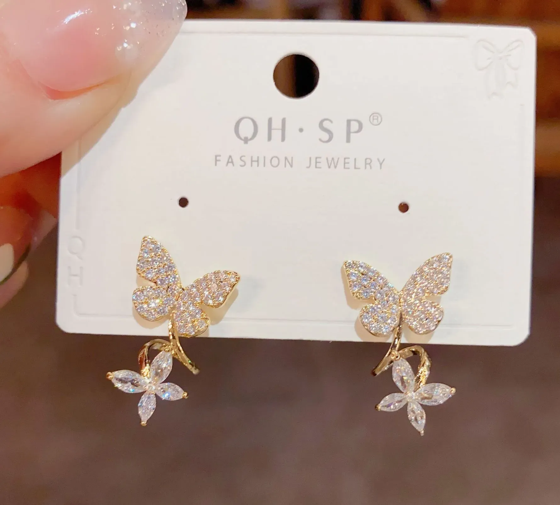 🌸2024 Spring Hot Sale✨Butterfly Zircon Stud Earrings