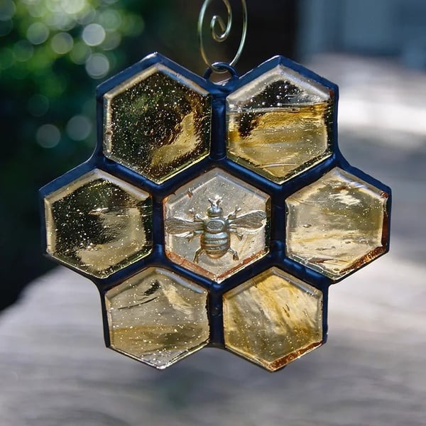 🐝Stained Glass Bee Ornament/Sun Catcher