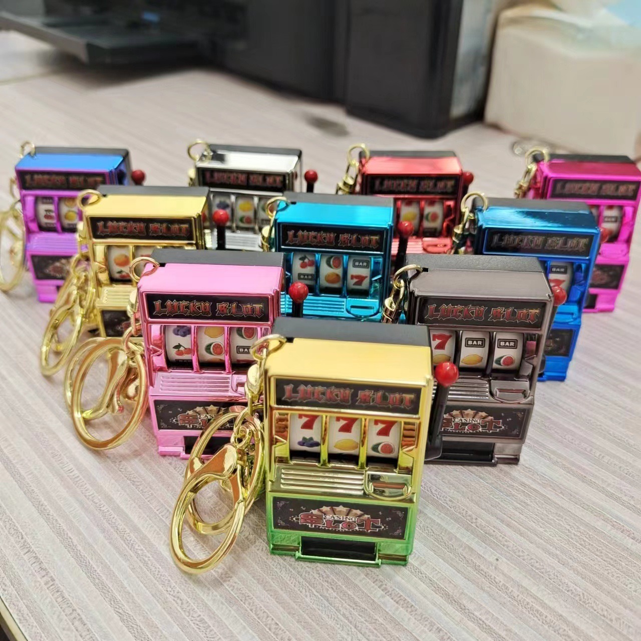 🔥BUY 2 GET 1 FREE🔥-Mini Casino Slots Keychain
