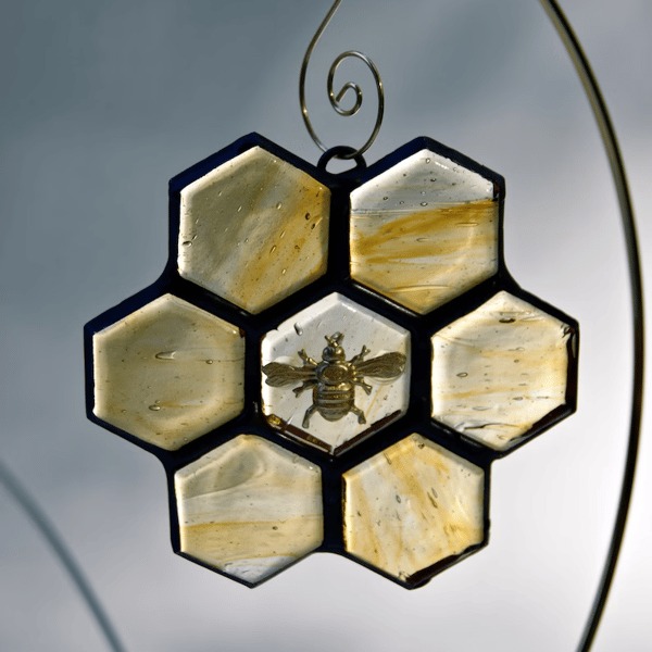 🐝Stained Glass Bee Ornament/Sun Catcher