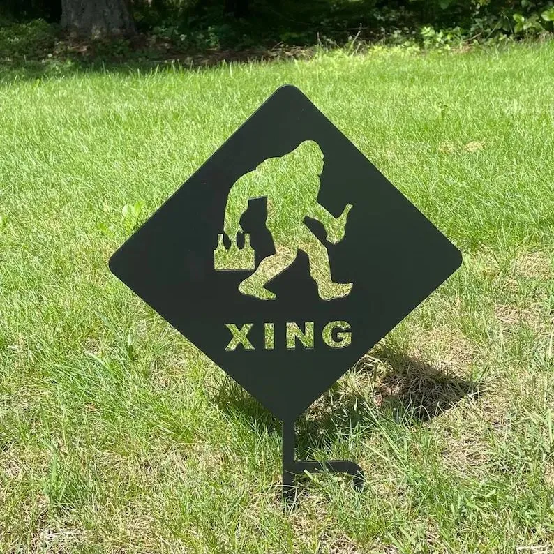 Bigfoot Garden Stake