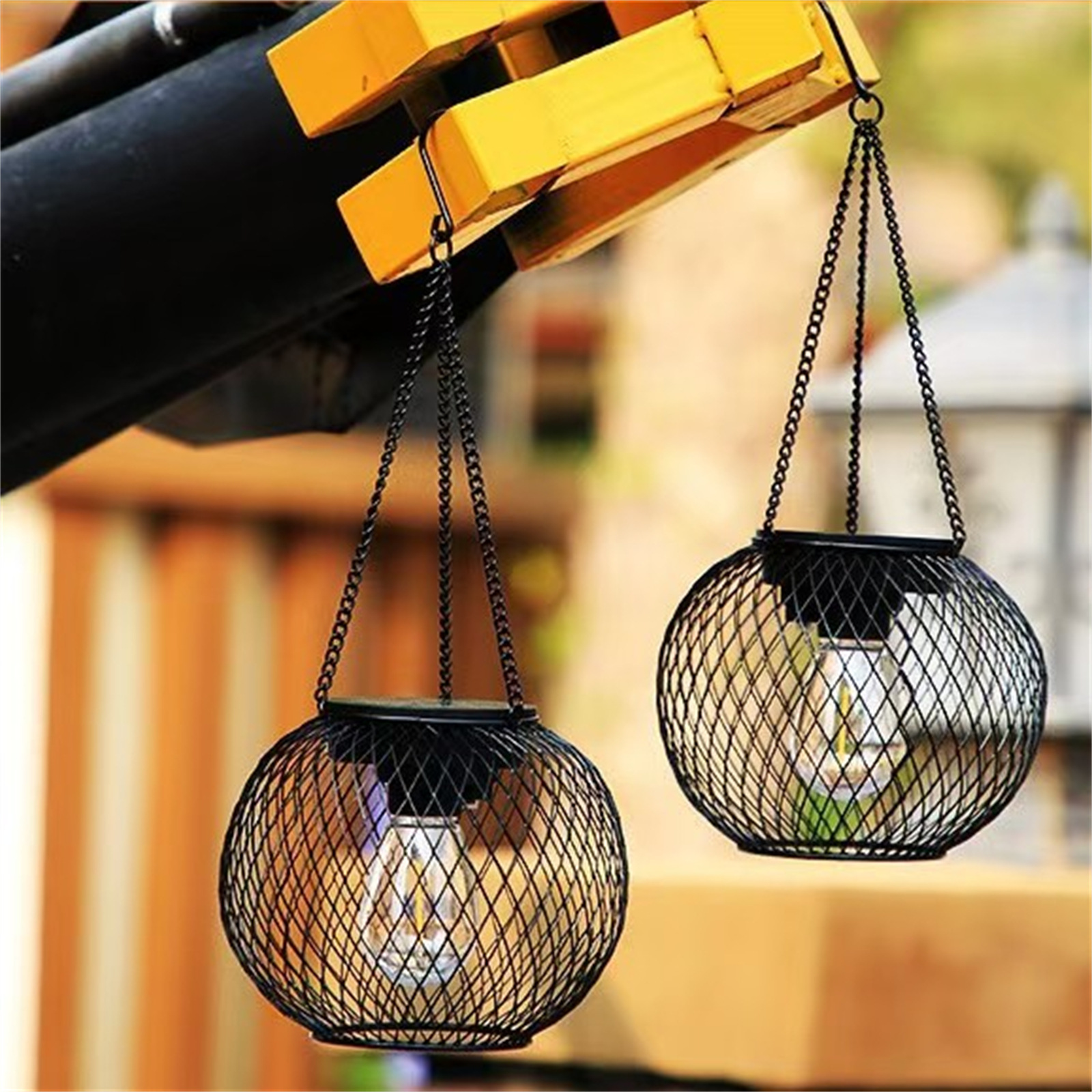 Outdoor hanging solar lights