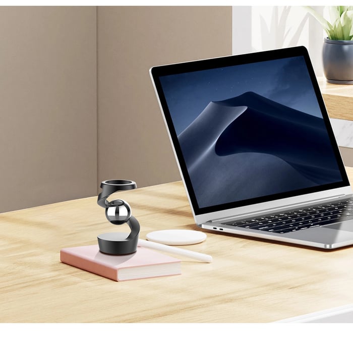 💐This Week's Special Price  - Gravity Defying Kinetic Desk Toy