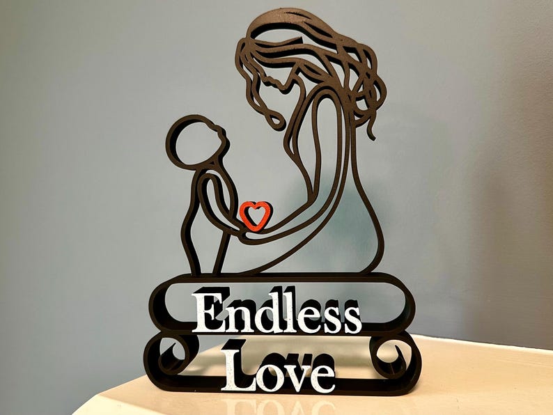 Minimalist Mother & Child Line Art Sculpture