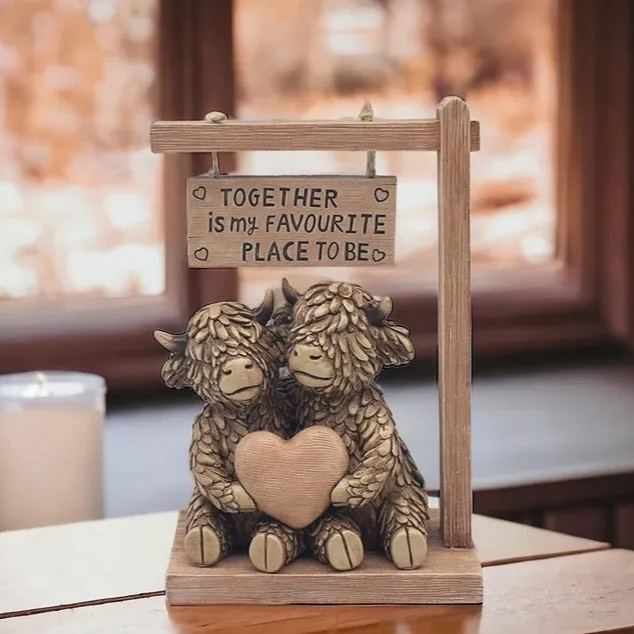 Cute Highland Cows Love Figurine