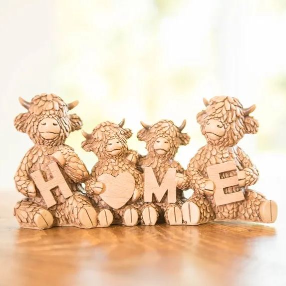 Cute Highland Cows Love Figurine