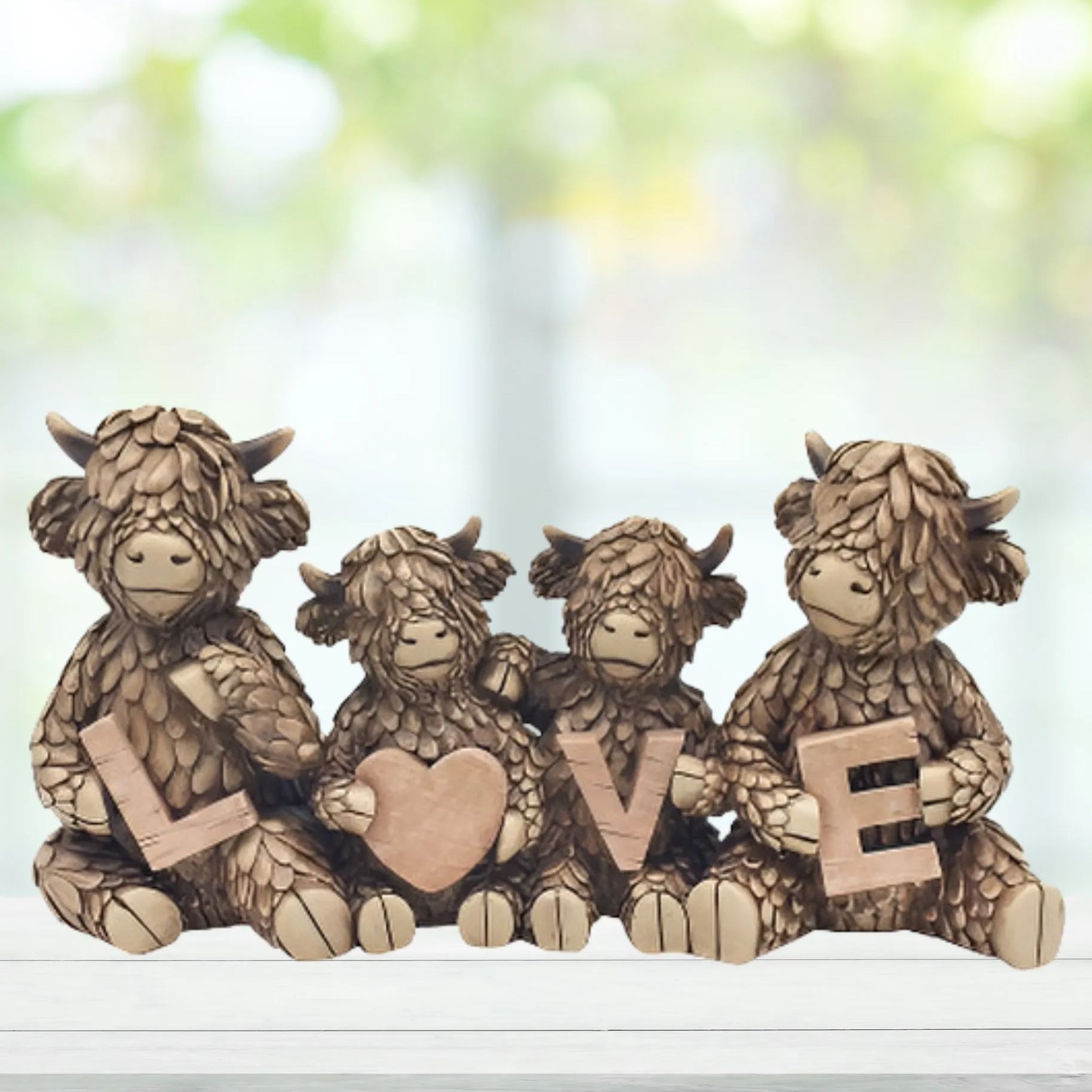 Cute Highland Cows Love Figurine