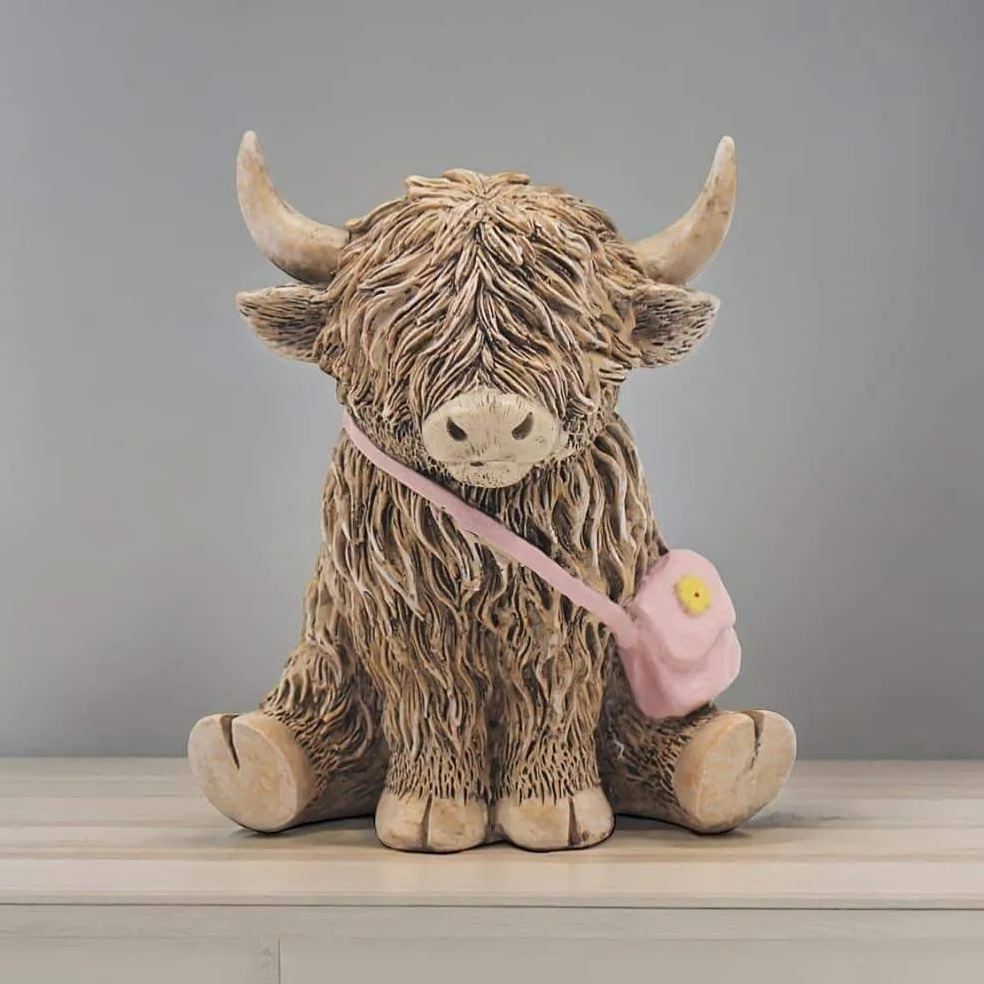 Cute Highland Cows Love Figurine