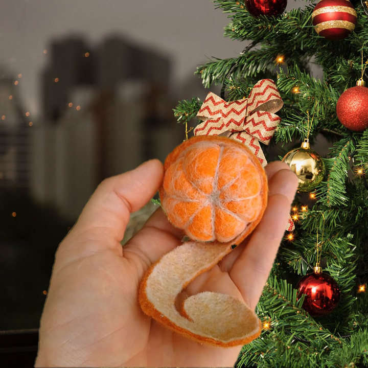 Christmas decoration felted tangerine