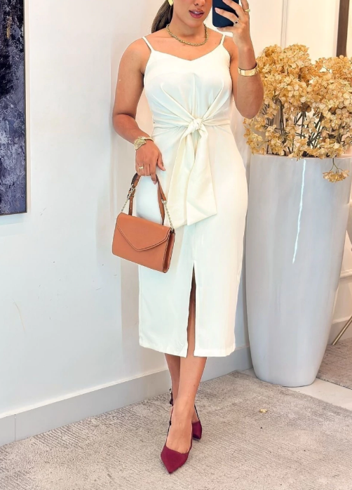 Sling twist slit skirt