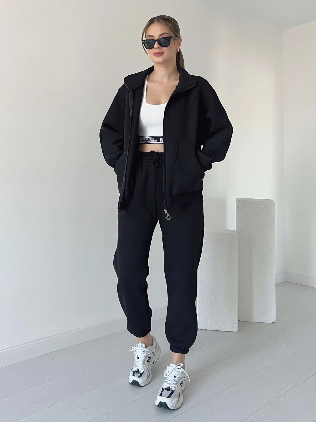 Elastic Sleeve Sports Suit