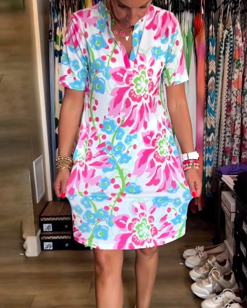Short-Sleeved Floral V-Neck Dress