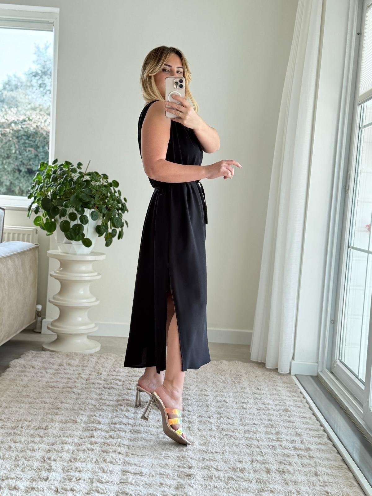 Sleeveless Lace Up Slit Dress