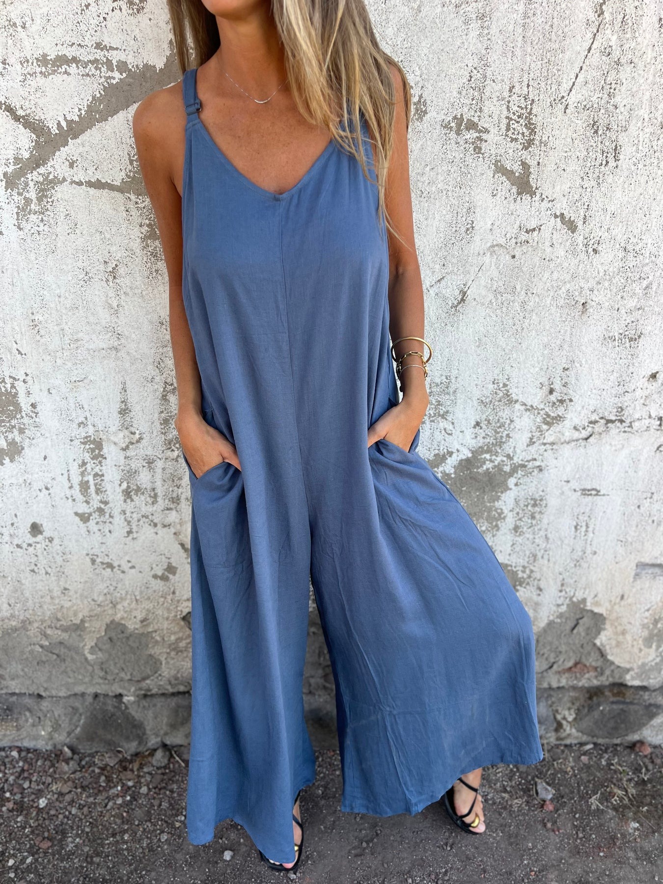Adjustable Straps With Pocket Loose Jumpsuit