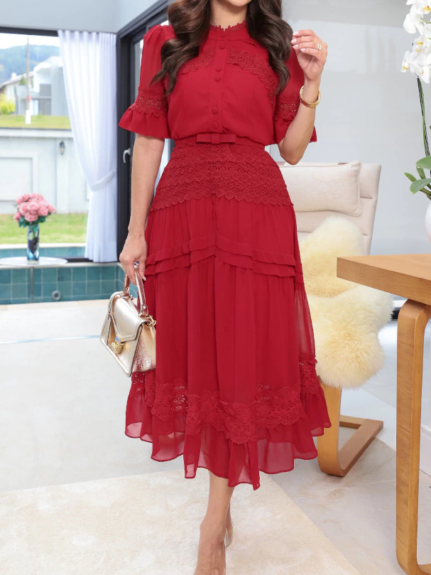 Flowy Chiffon Midi Dress with Delicate Lace Detailing