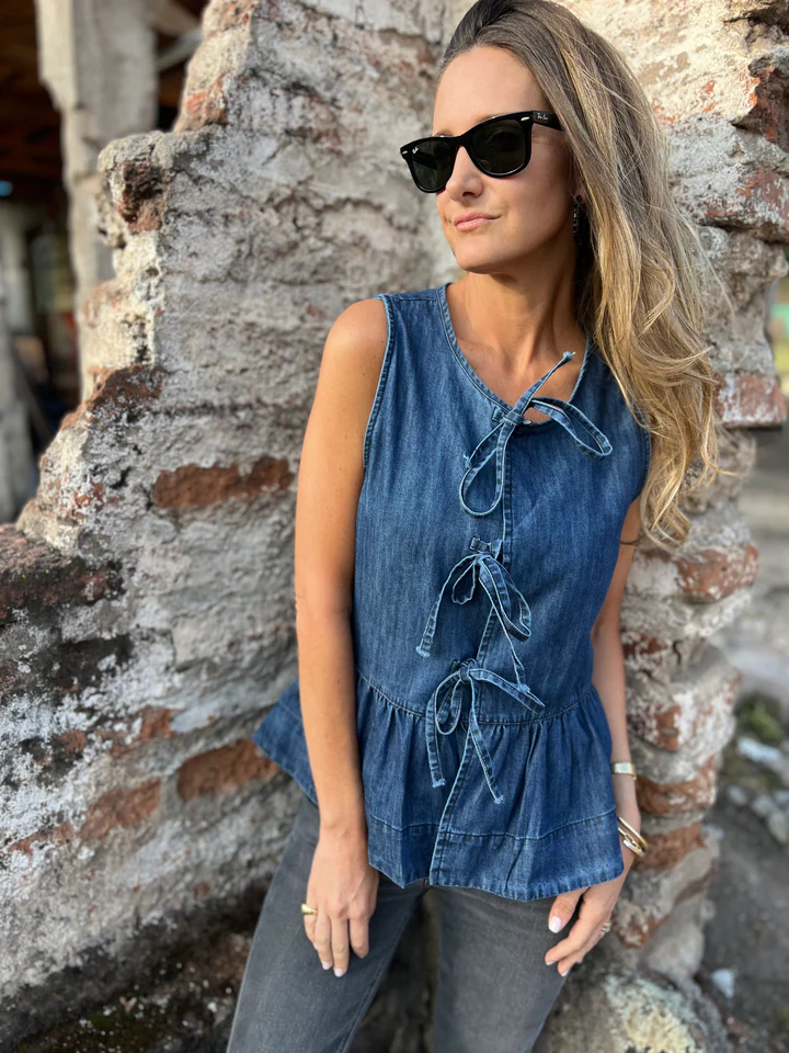 Lady's Denim Round Neck Sleeveless Vest