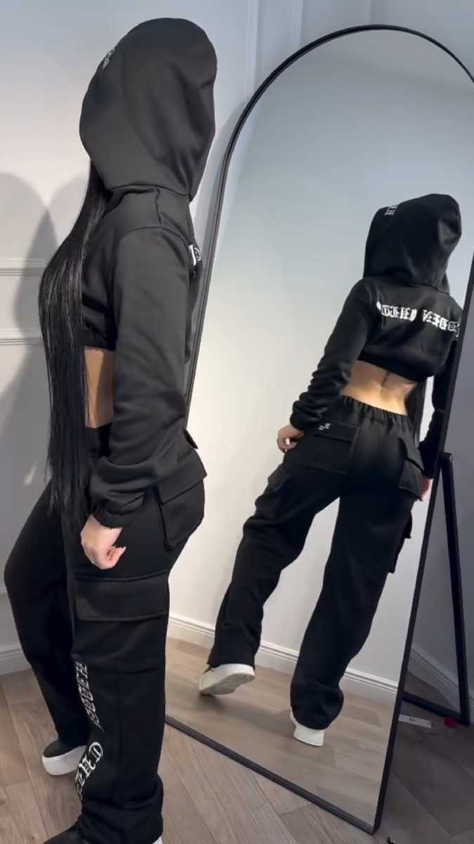 Women's Trendy Cropped Hoodie and Cargo Pants Set
