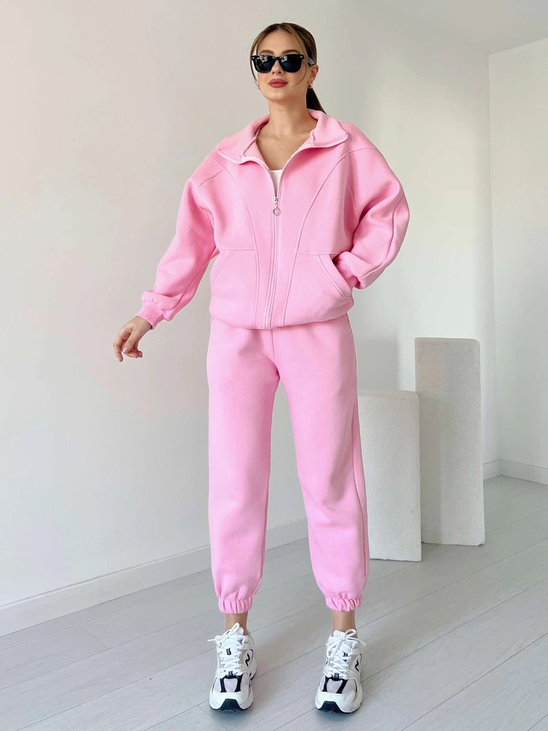 Elastic Sleeve Sports Suit