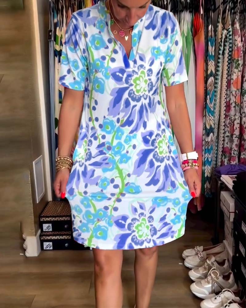 Short-Sleeved Floral V-Neck Dress