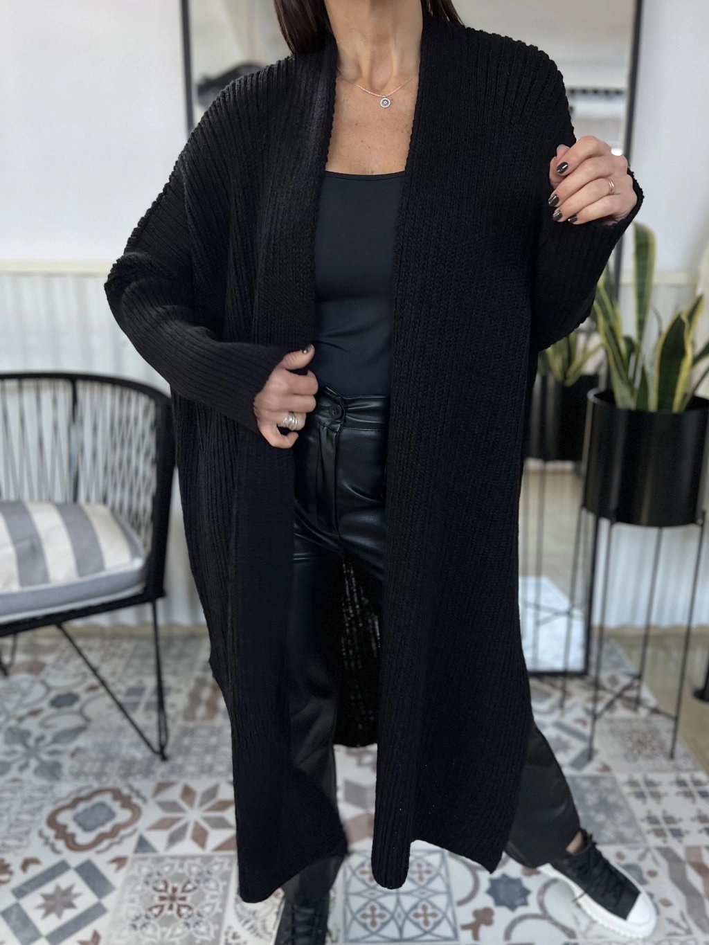 Solid Color Ribbed Knitted Cardigan