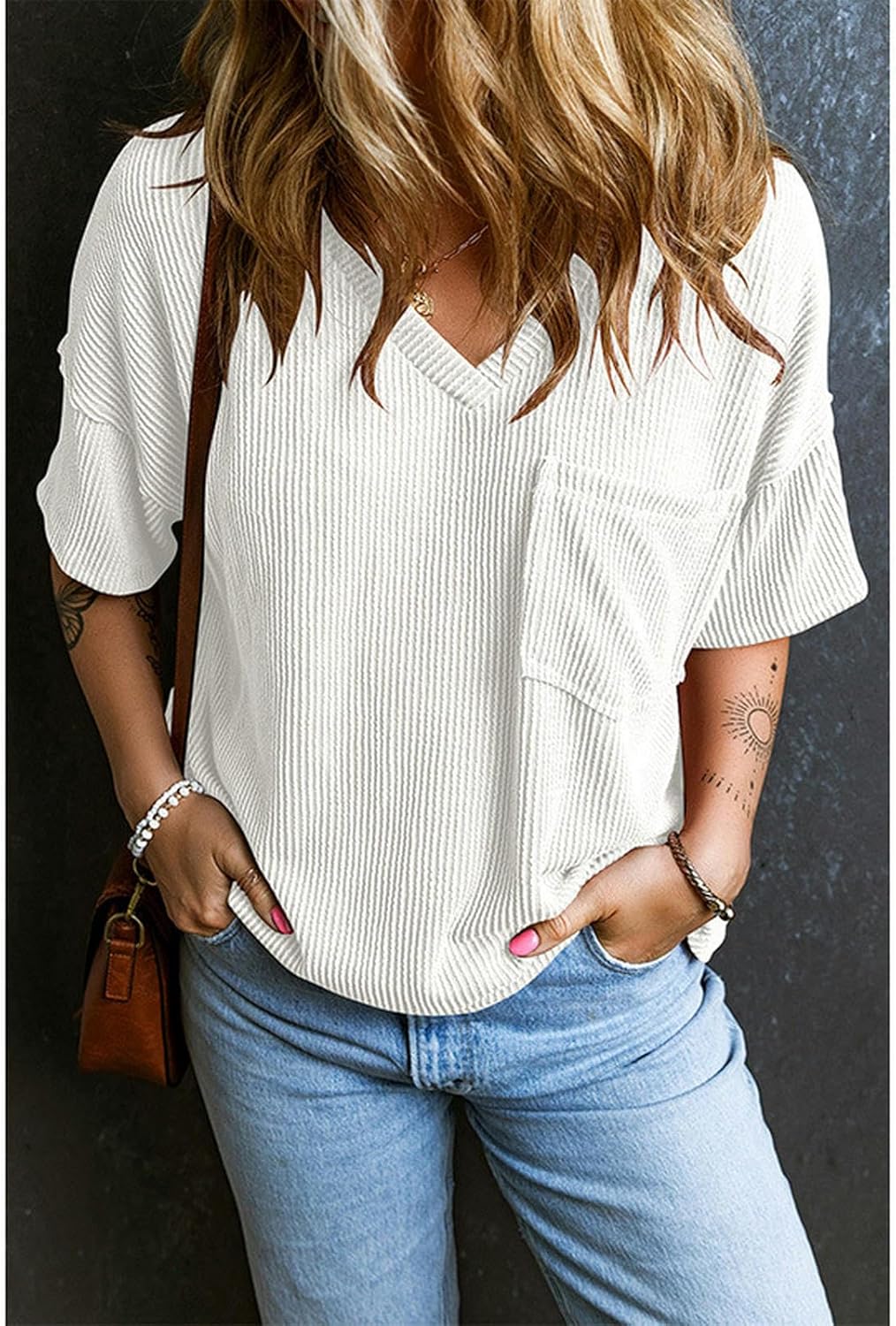 V-neck ribbed short sleeves