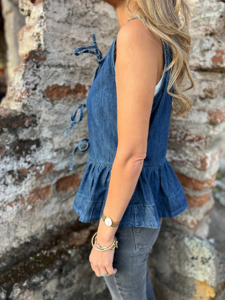 Lady's Denim Round Neck Sleeveless Vest