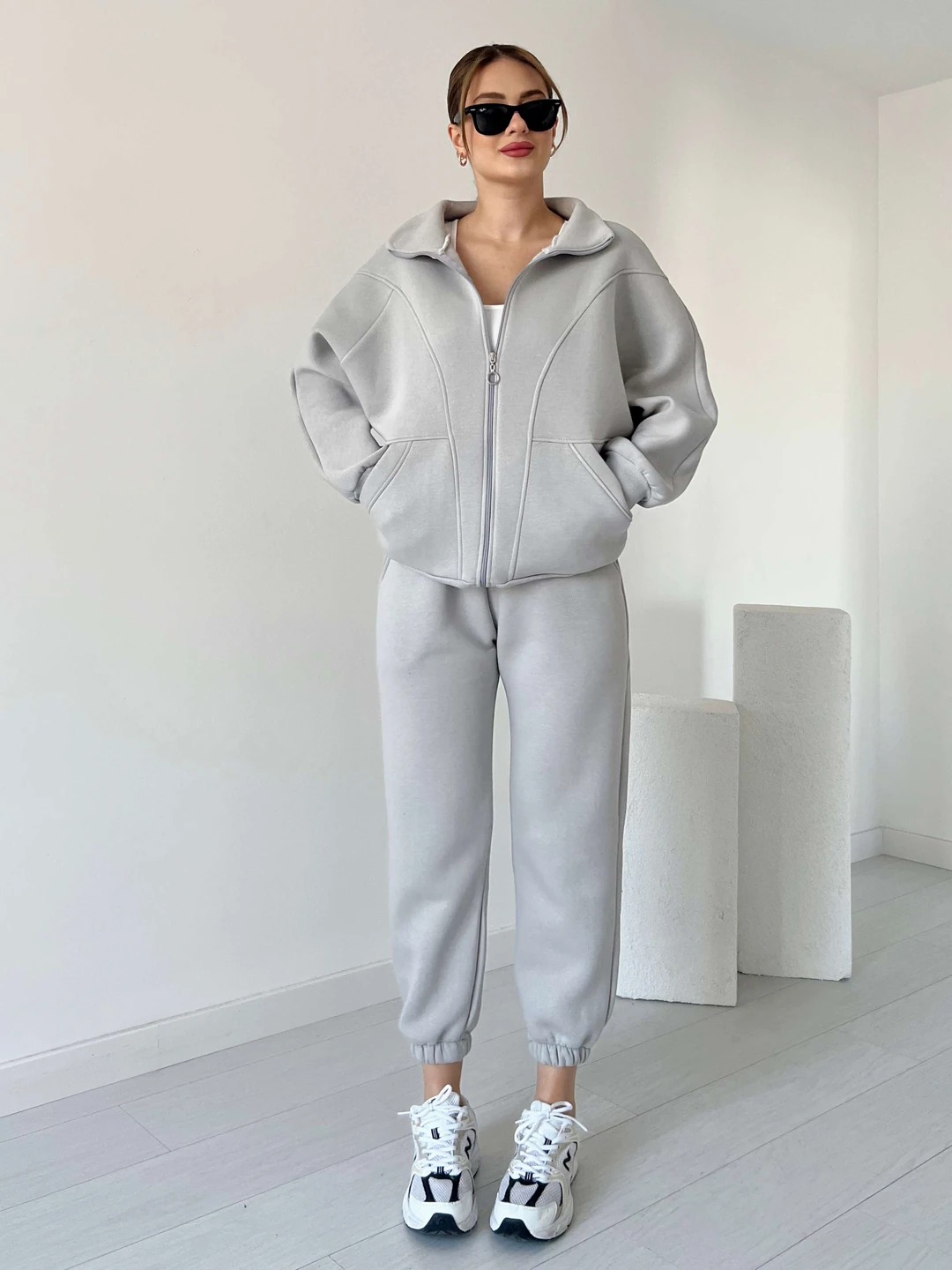 Elastic Sleeve Sports Suit