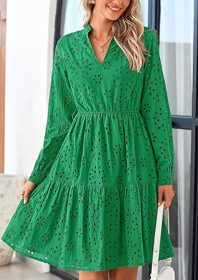 V-neck hollow eyelet short dress (with belt)