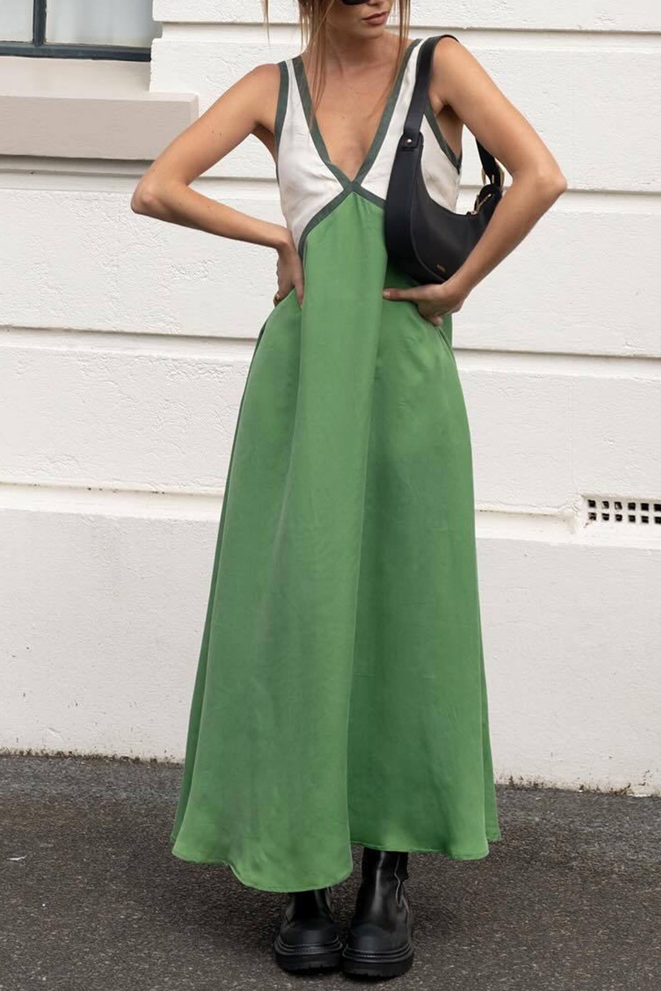 Contrast V Neck Sleeveless Maxi Dress