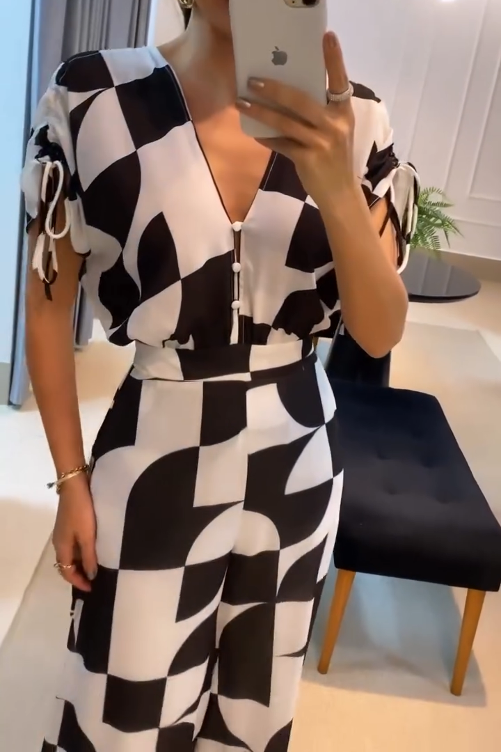 Casual V-Neck Geometric Print Wide Leg Jumpsuit