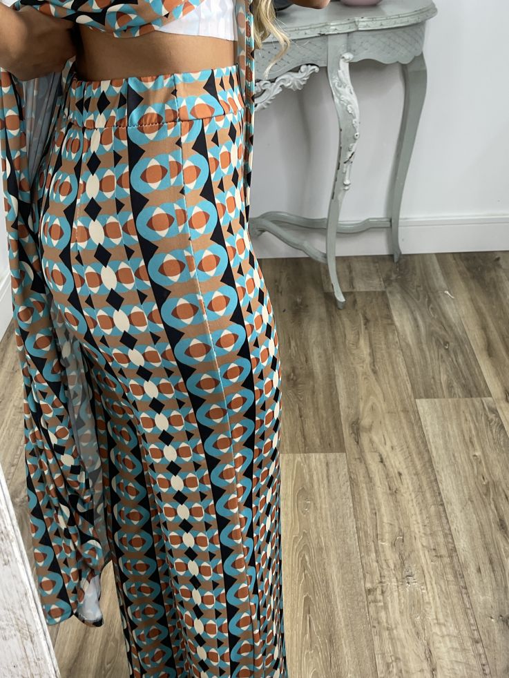 New Arrival Abstract Printed Comfy Suit For Women