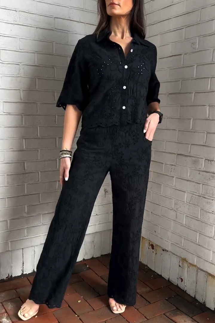 Casual and Comfortable Embroideried Short-sleeved Two-piece Suit