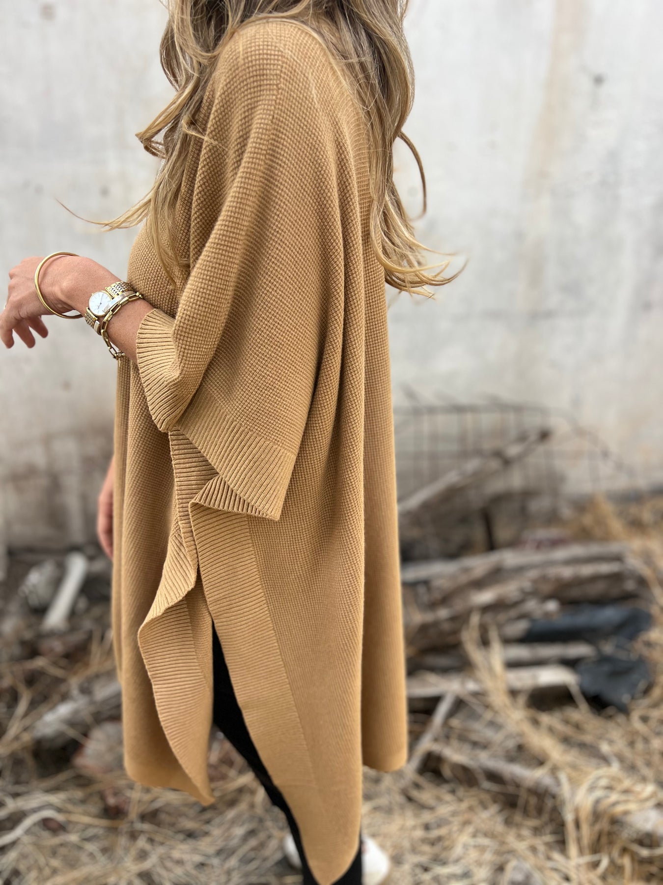 V-neck Bat Sleeve Baggy Top