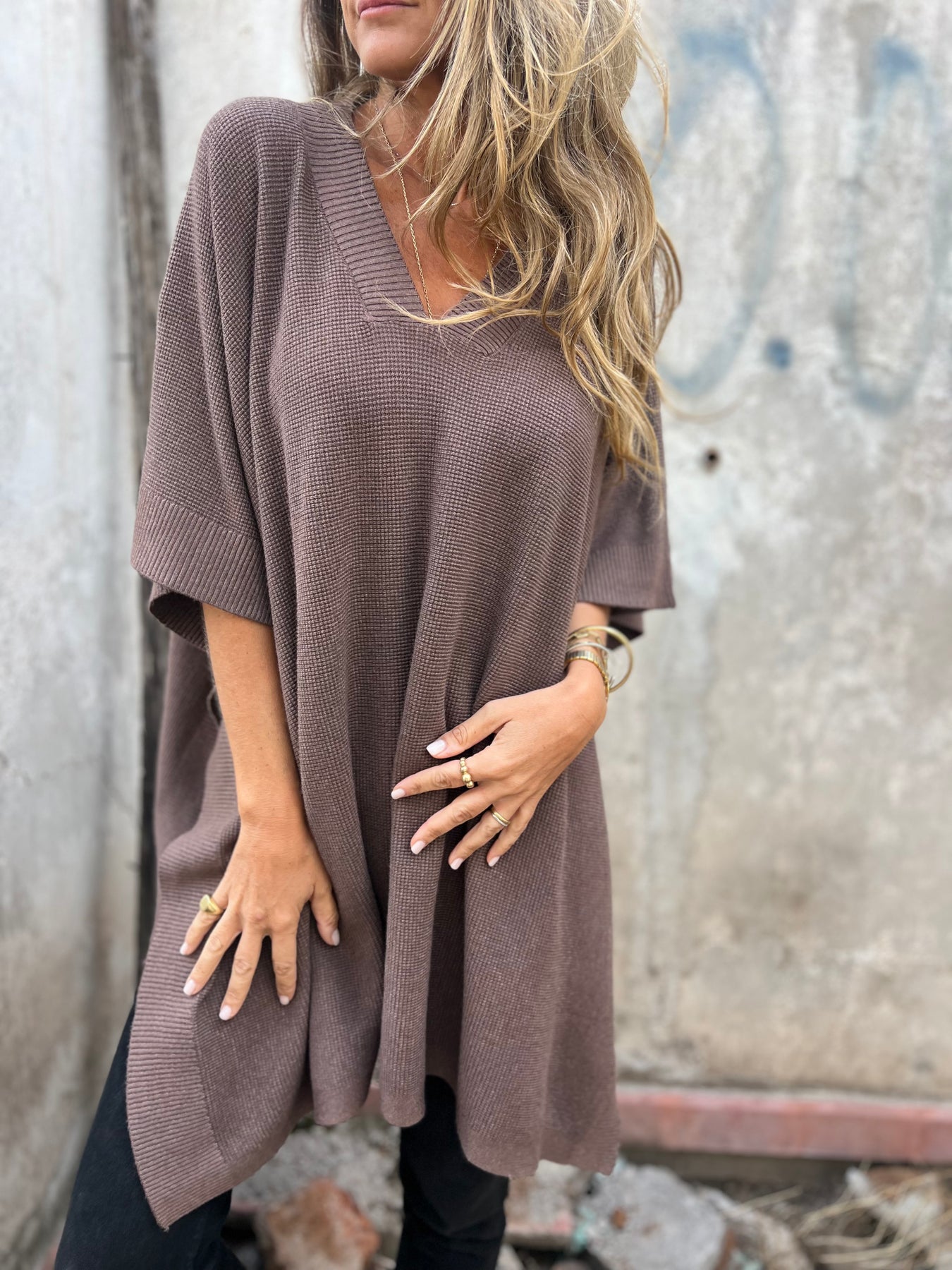 V-neck Bat Sleeve Baggy Top