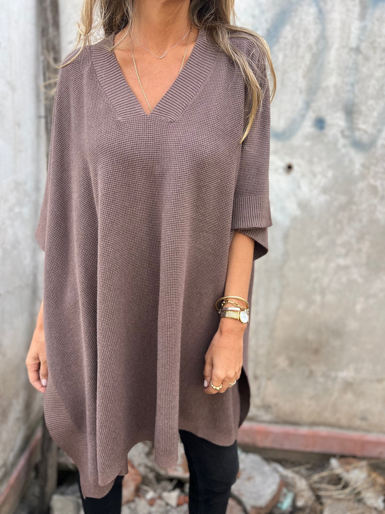 V-neck Bat Sleeve Baggy Top