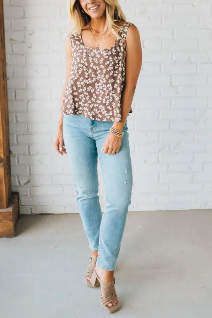 Squared Flowy Floral Tank