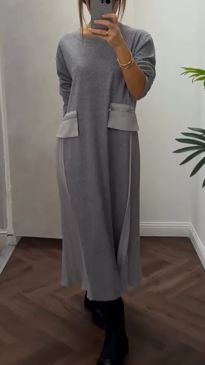 Women Round Neck Patchwork Pocket Pleated Casual Dress