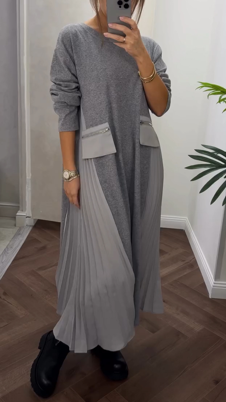 Women Round Neck Patchwork Pocket Pleated Casual Dress